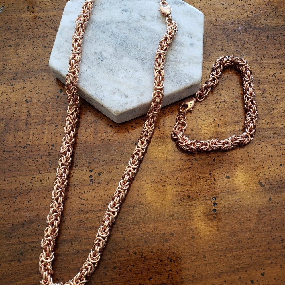 Matching necklace and braclet